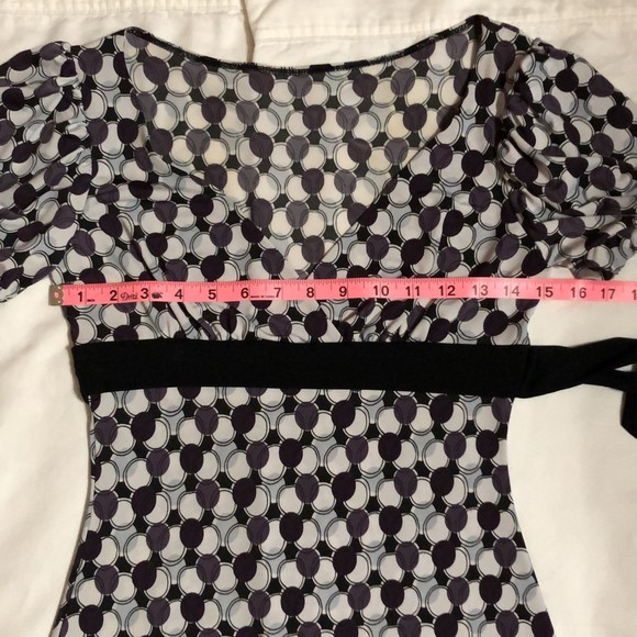 Candie's Womens Blouse White V-Neck with Purple and Black Dots Size Small - Picture 5 of 6